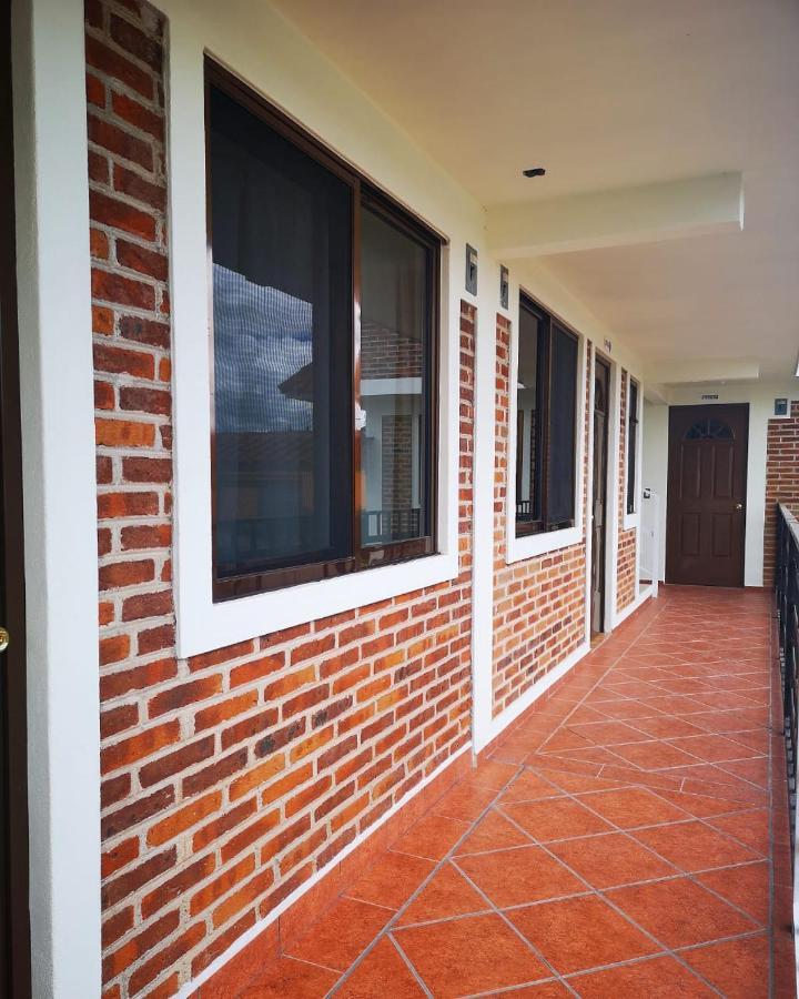 Hotel Tlatoani 奇格纳瓦潘 外观 照片