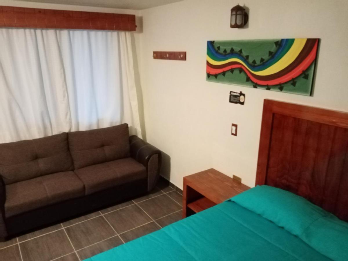 Hotel Tlatoani 奇格纳瓦潘 外观 照片